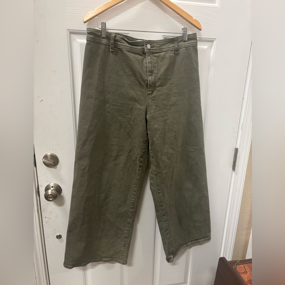 Universal Thread Wide-Leg Ankle Denim Pants Women’s SZ 12 Olive Green Fair Trade